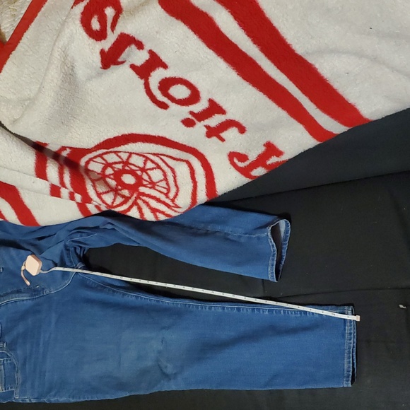 Gap Women's Jeans - Picture 3 of 4